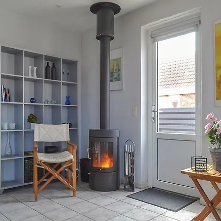 Two-bedroom Holiday In Hvide Sande *